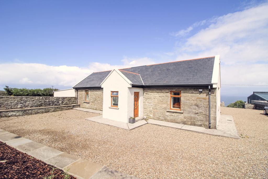 Salt Cliff Cottage Doolin Exterior foto